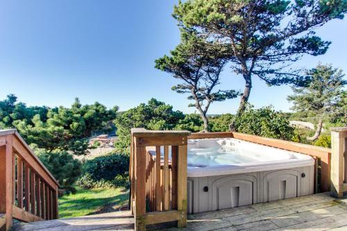 Arnold Beach House - Upper Level