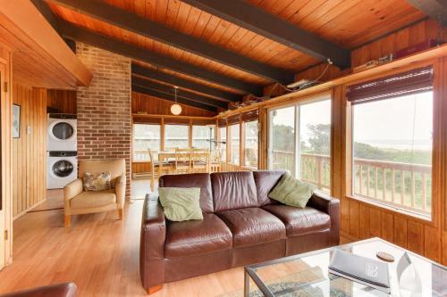 Arnold Beach House - Upper Level