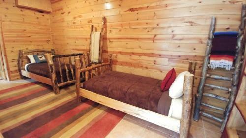 River Chant Lodge