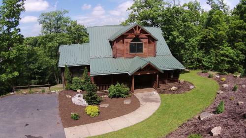 Pinnacle Retreat Five-bedroom Holiday Home