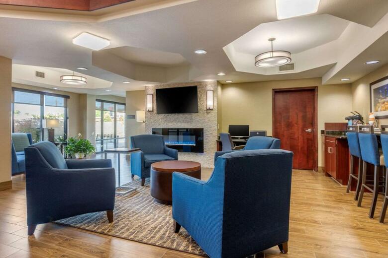 Hotel Comfort Inn Lenoir City