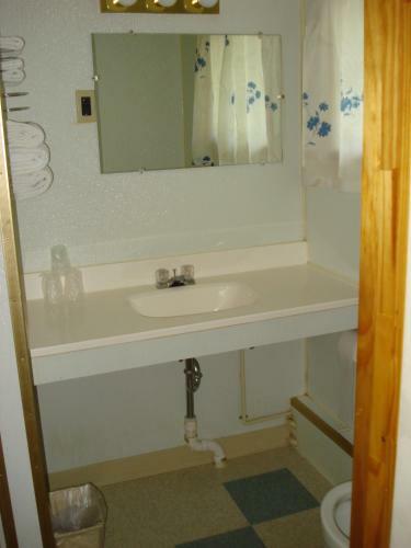 Cedar Grove Motel