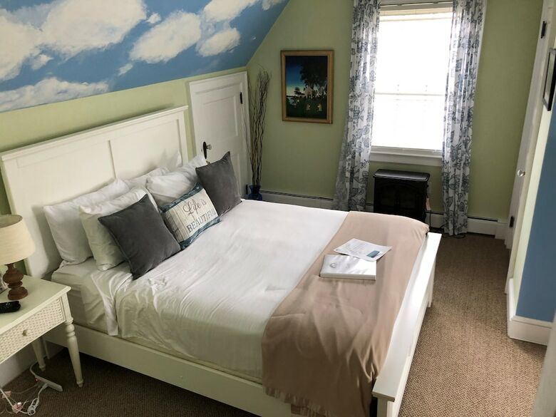 Bed & Breakfast Clay Corner Inn