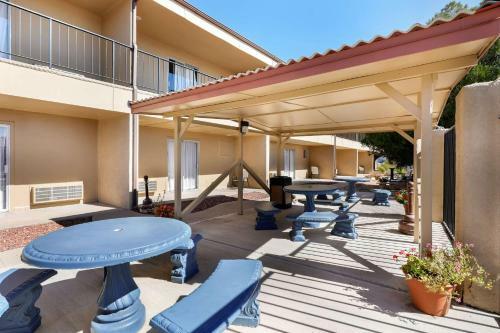 Motel Econolodge Inn & Suites