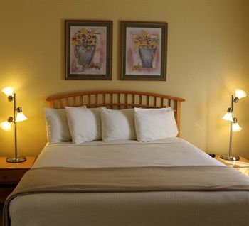 Hotel Raintree's Cimarron Golf Resort Palm Springs