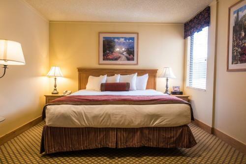 The Grand Lodge Hotel And Suites