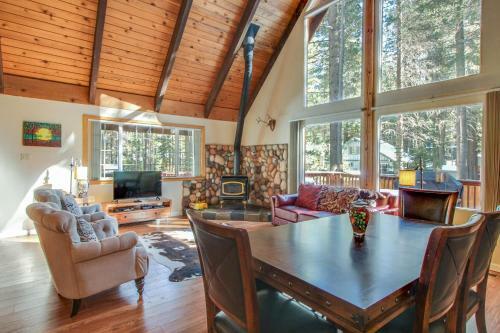 Charming Tahoe Chalet