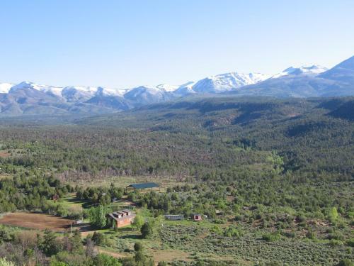 Abajo Haven Guest Cabins