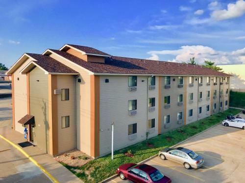 Motel Quincy Inn & Suites