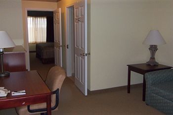 Hotel Town & Country Inn And Suites