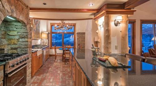 Apartamento Penthouse At The Peaks 623 Apts