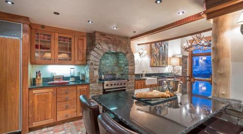 Apartamento Penthouse At The Peaks 623 Apts