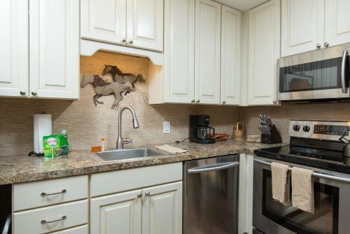 Apartamento White Ridge B2 - Two Bedroom Condominium