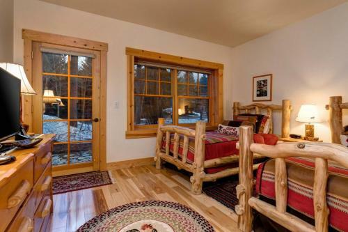 Abode On Obsidian