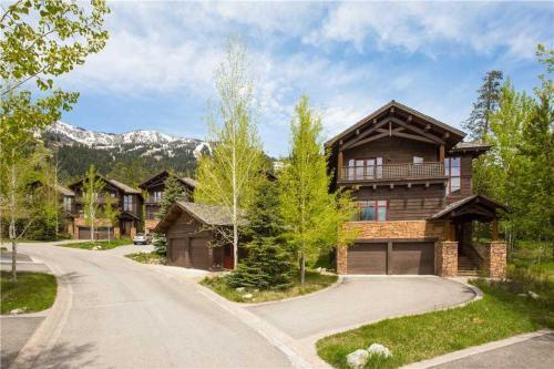 Granite Ridge Lodge 3197 (#2) Townhouse