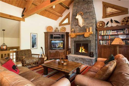 Granite Ridge Homestead 3091 Home