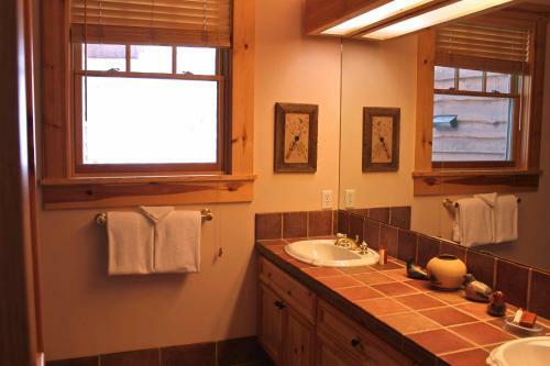 3137 Arrowhead - Four Bedroom Home