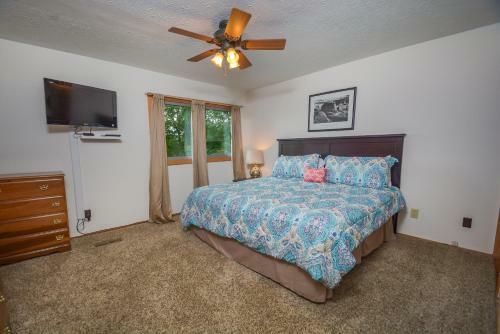 Santa Fe Getaway Four-bedroom Holiday Home