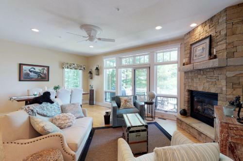 Apartamento Lakefront At Creekside