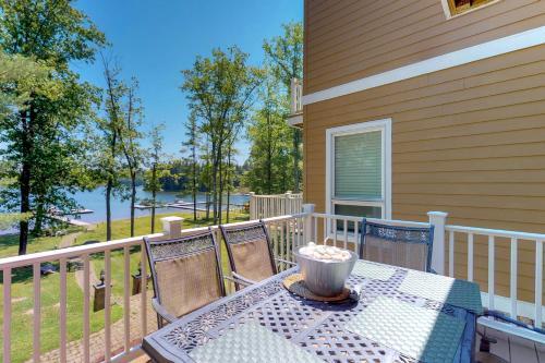 Apartamento Lakefront At Creekside