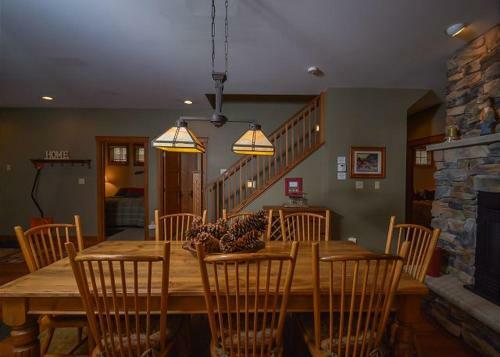 Deep Breath Four-bedroom Holiday Home