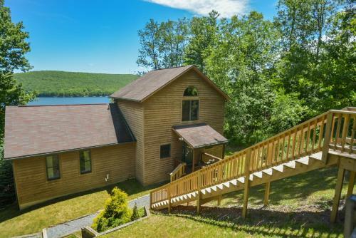 Boxer Overlook Five-bedroom Holiday Home