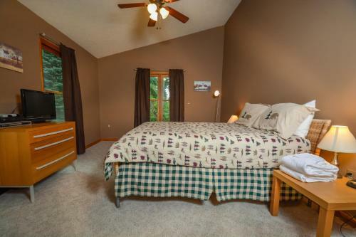 Boxer Overlook Five-bedroom Holiday Home