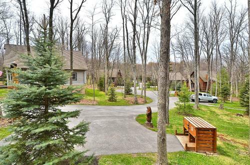 The Mountain Airy Three-bedroom Holiday Home