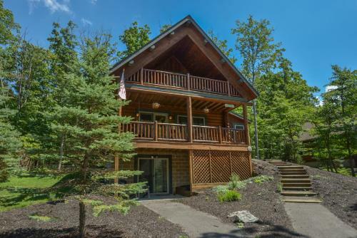 Grin Inn Bear It Three-bedroom Holiday Home
