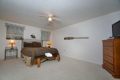 Memory Lane Four-bedroom Holiday Home