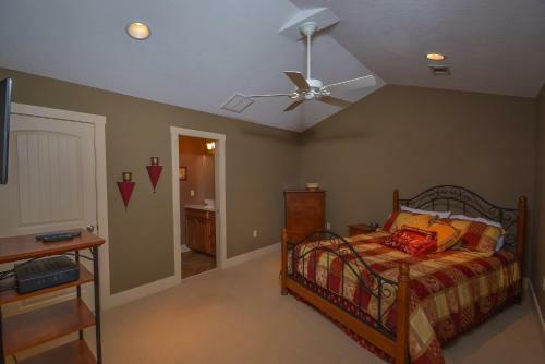 Breathe Easy Five-bedroom Holiday Home