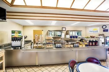 Days Inn & Suites Heritage Hotel