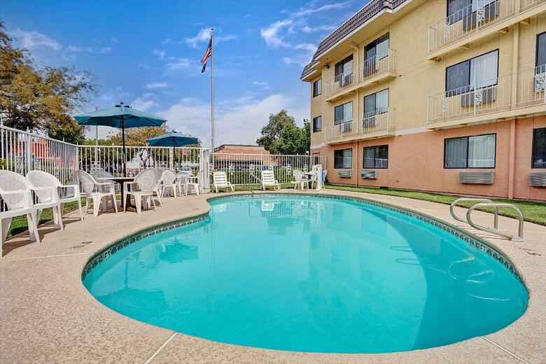 Hotel Days Inn Woodland