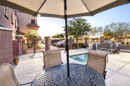 Hotel Comfort Suites Goodyear