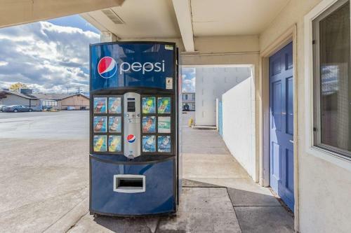 Motel 6 Beaverton