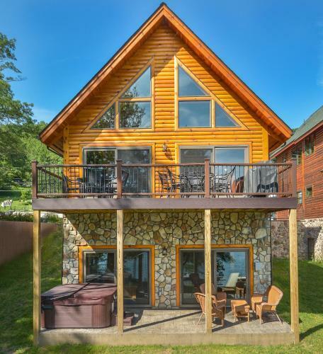 Morningside Lodge Four-bedroom Holiday Home