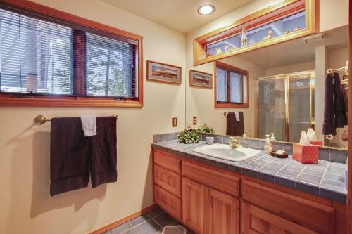 Big River Hideaway Three-bedroom Home