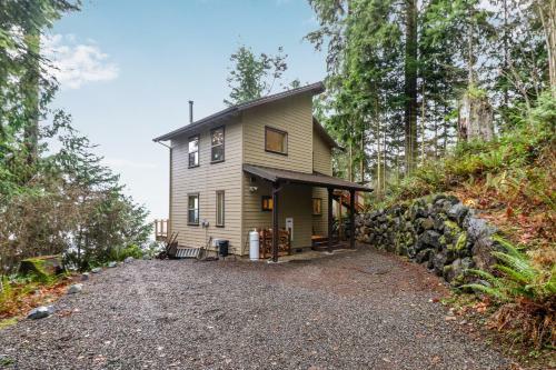 The Cabin At Oak Bay