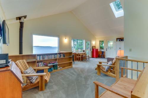 The Cabin At Oak Bay