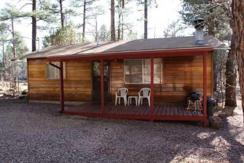 Lodge Whispering Pines Resort