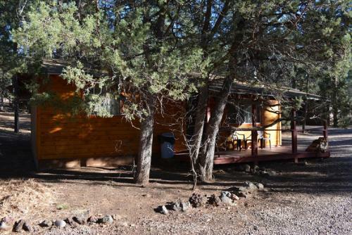 Lodge Whispering Pines Resort