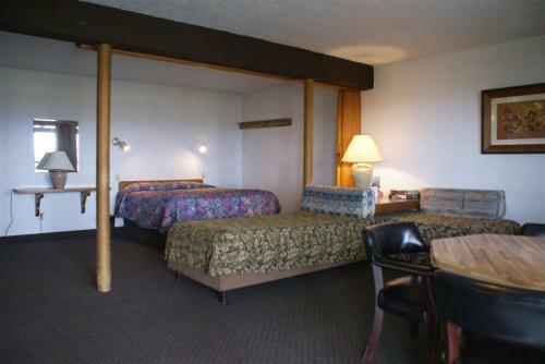 Hotel Sandpiper Beach Resort