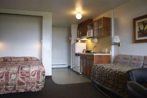 Hotel Sandpiper Beach Resort