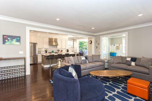 The Big Chill Five-bedroom Home