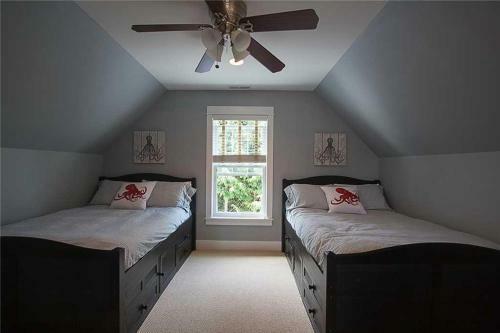 Ggs Grotto Four-bedroom Home