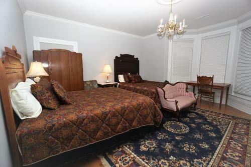 1895 Washington Hotel
