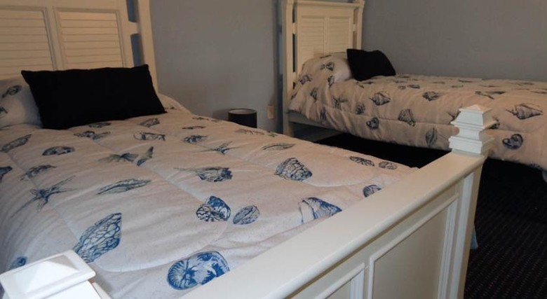 Runaway Beach Club Apartments