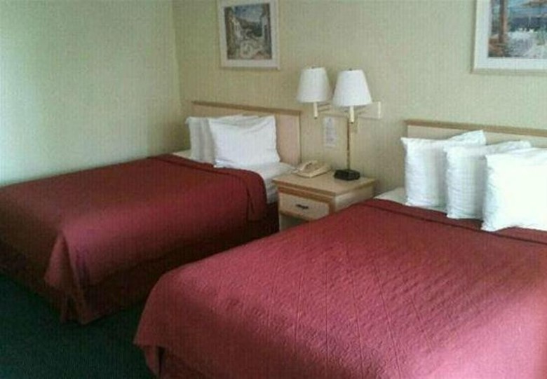 Motel Heritage Park Inn