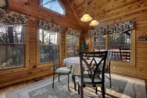 Nestled Inn #214 - Two Bedroom Cabin