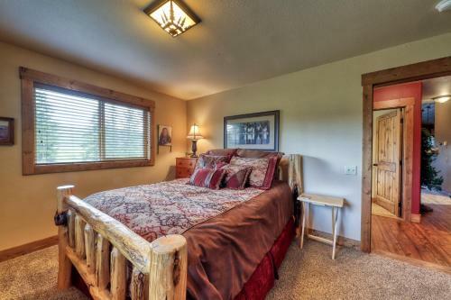 Camas Family Cabin